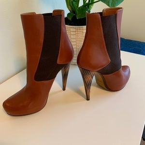 Fendi Dual tone brown/dark brown ankle boots